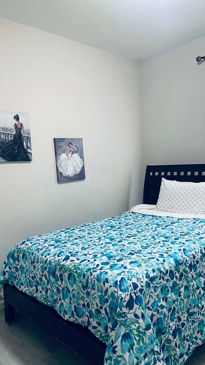 Ron's room