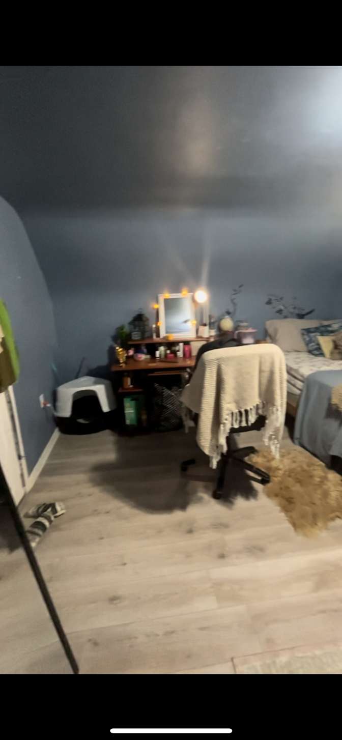 zainab's room