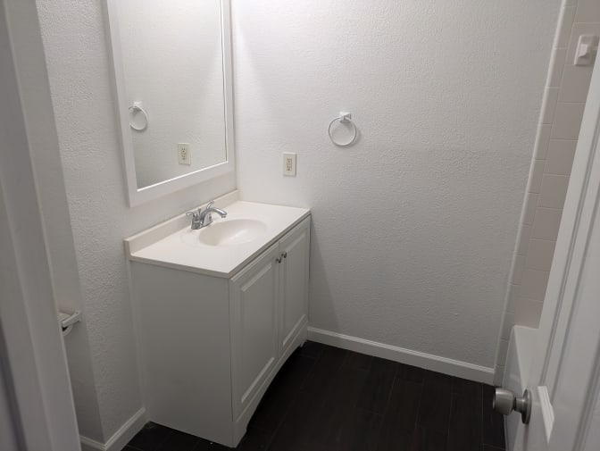 Autif's room