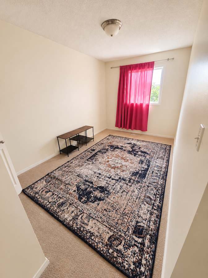 Amanda Hawthorn's room