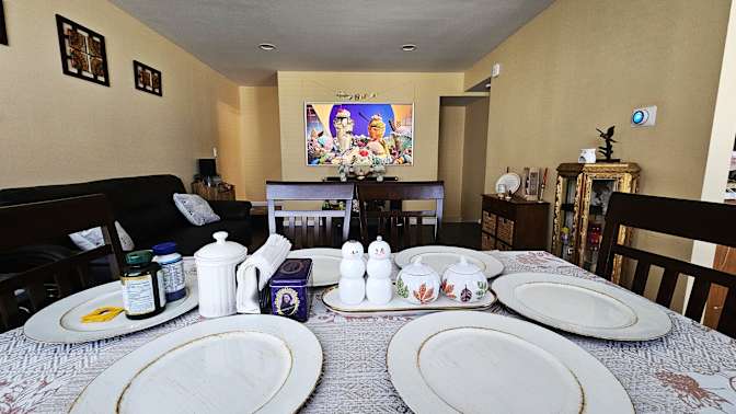 Alejandro Vargas's room