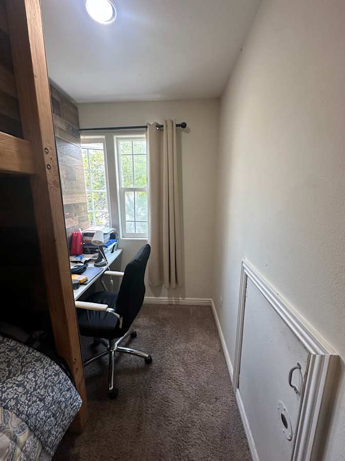 Forward Vision Spaces's room