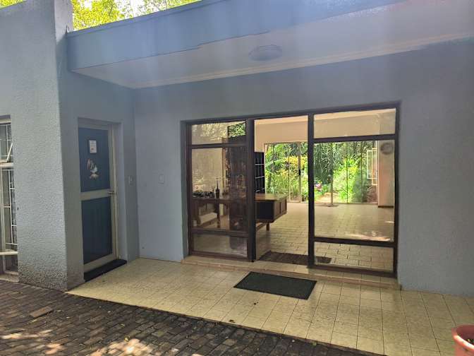 Tshidi's room