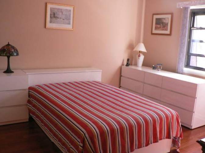 Donna's room
