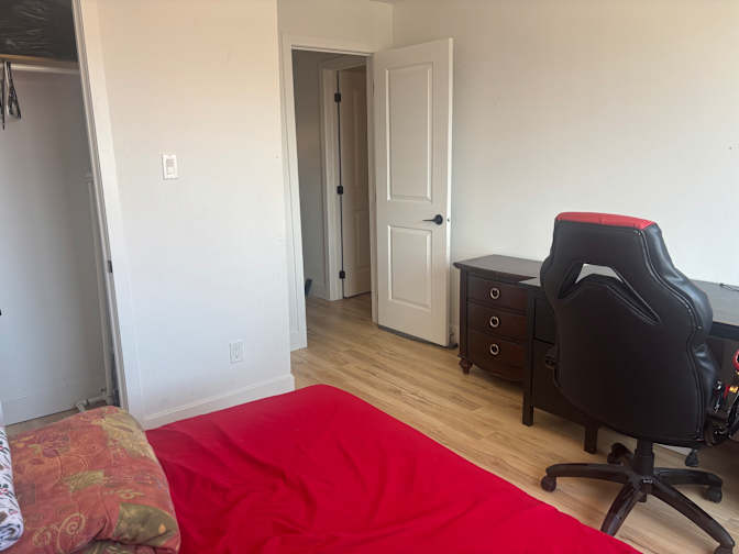 Gokce's room