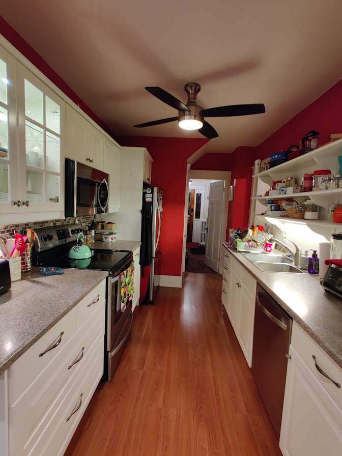 Carlos's room