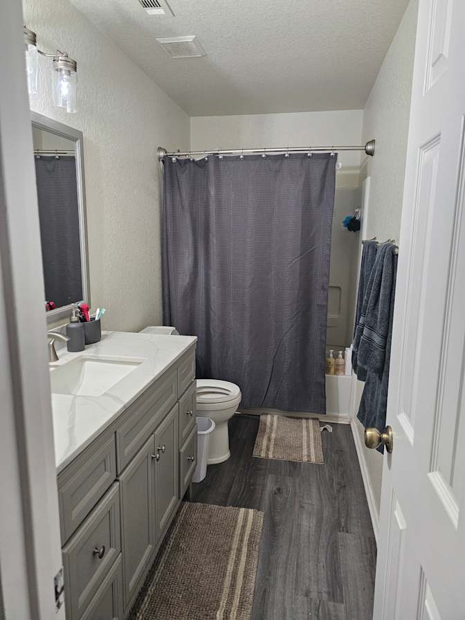 Chloe's room