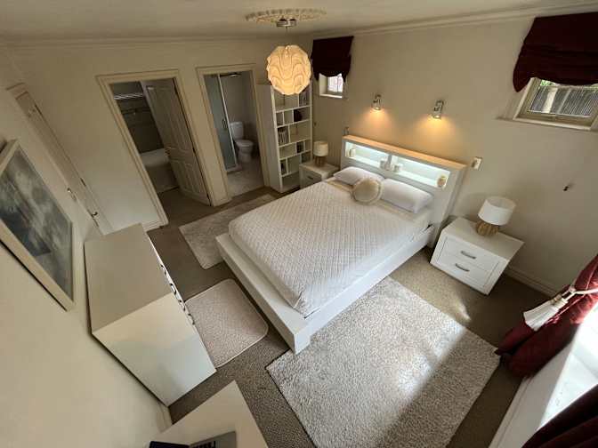 john Findlay's room