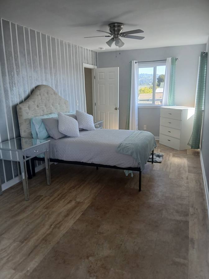 Miaamalia Martinez's room