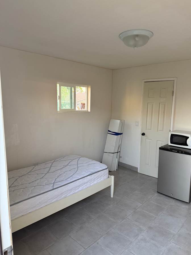 Auver's room