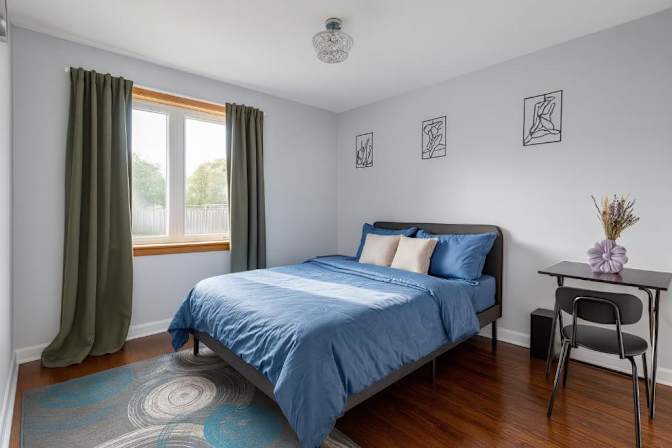 Donna's room