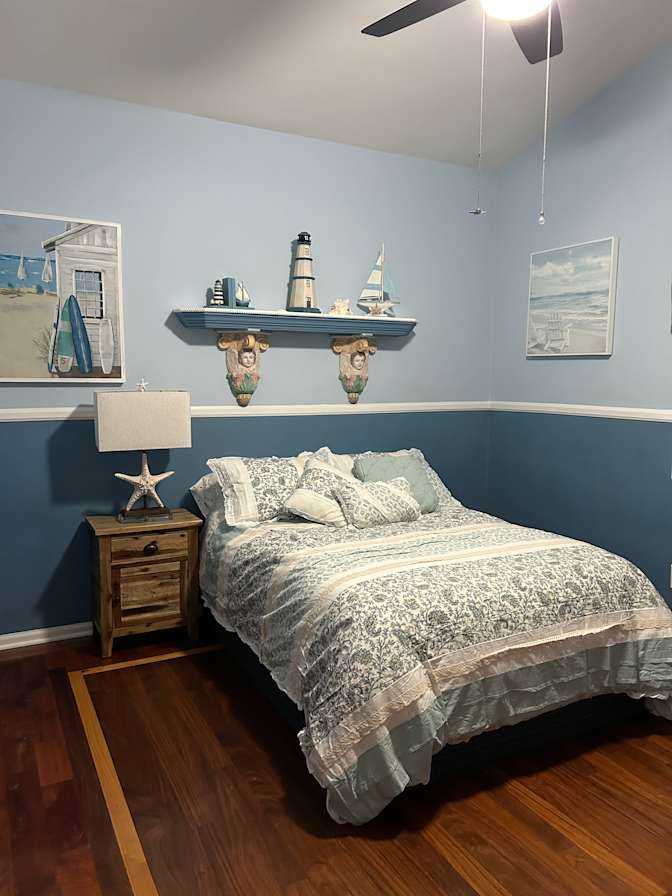 Courtney's room
