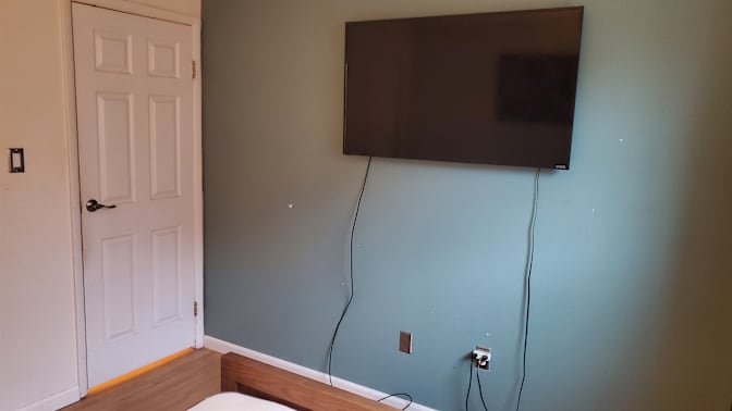 Enrique's room