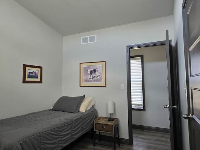 MARSHA MARKS's room
