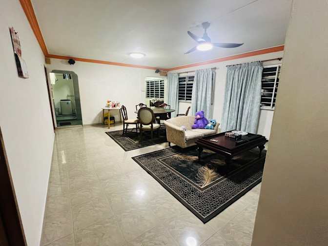 Shidah's room