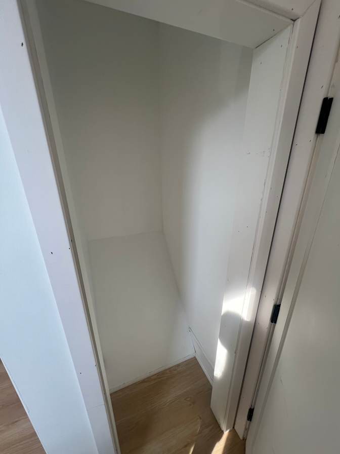 Aamir's room
