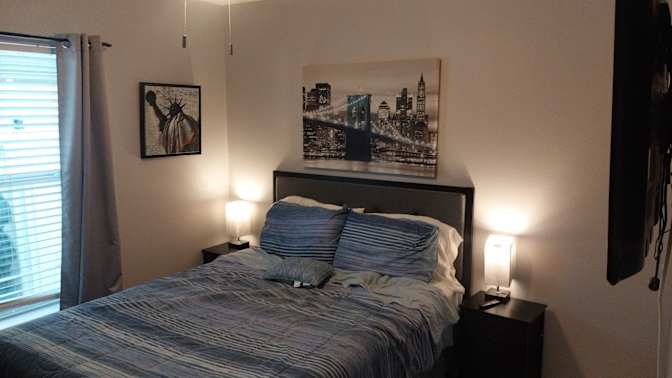 Luis's room