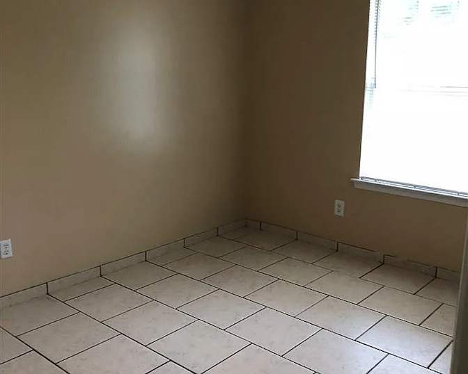 Glenn Karabin's room