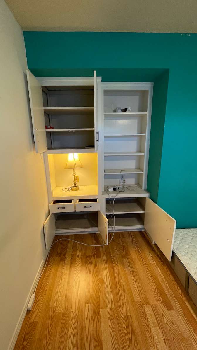 Jeffrey Foote's room