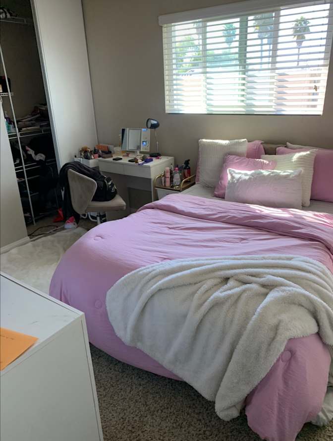 Valentina's room