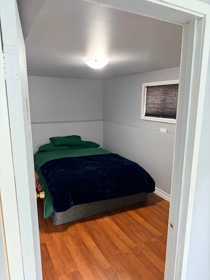 Josselyn's room