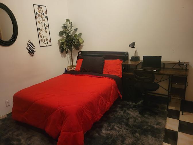 Cindy's room