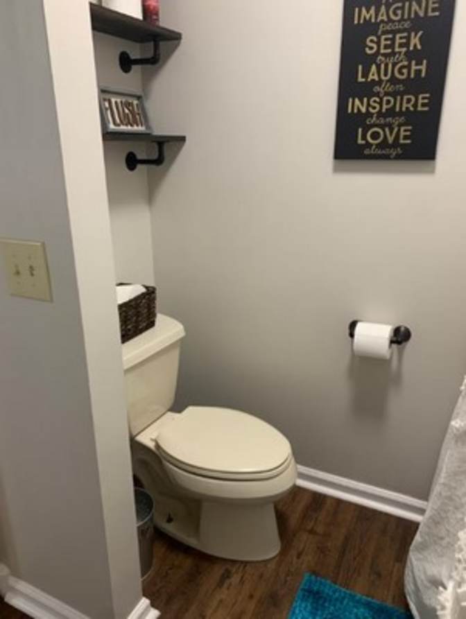Linda's room