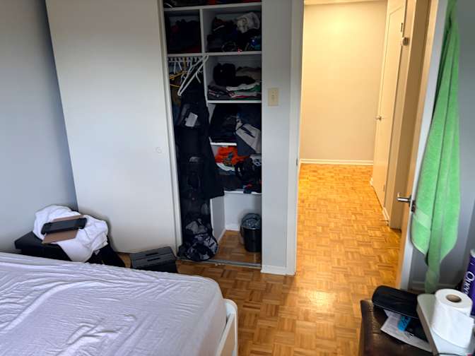 tom's room