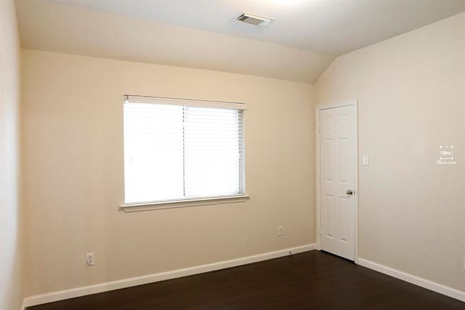 Tracy's room