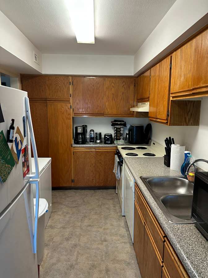 Erick's room