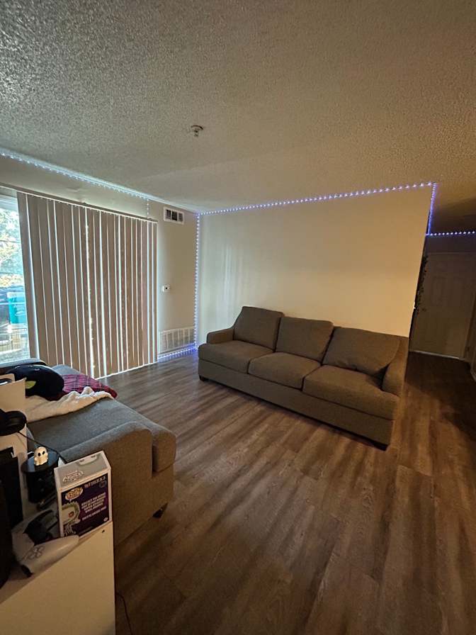 Kai Mel's room