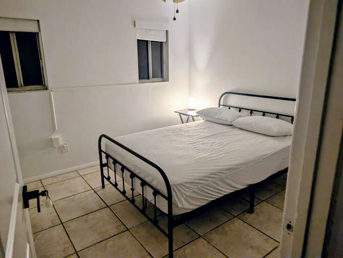Ernesto Alfonso's room