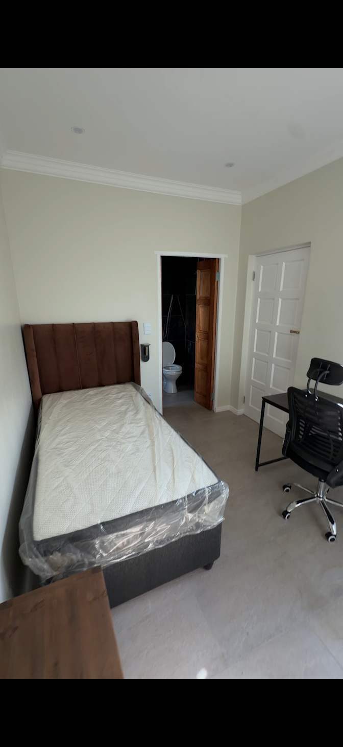 Georgios's room