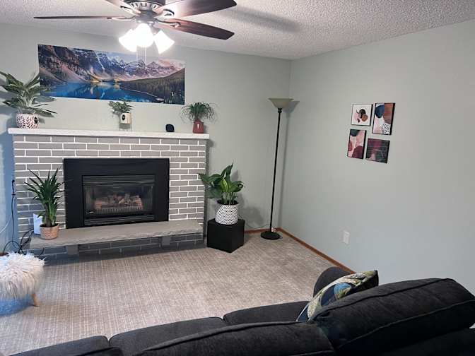 Jenn & Brie's room