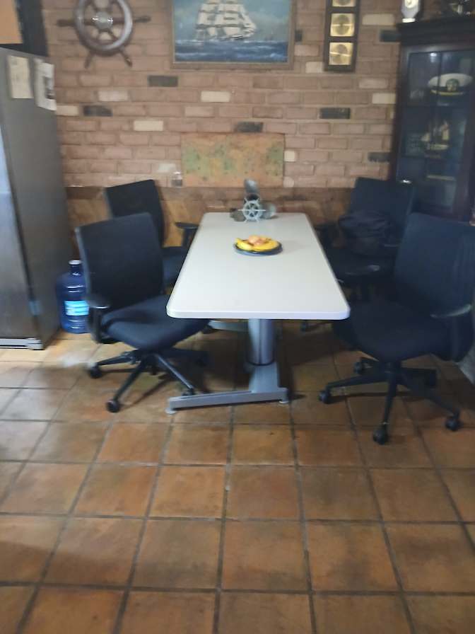 JEFF DAVIES's room