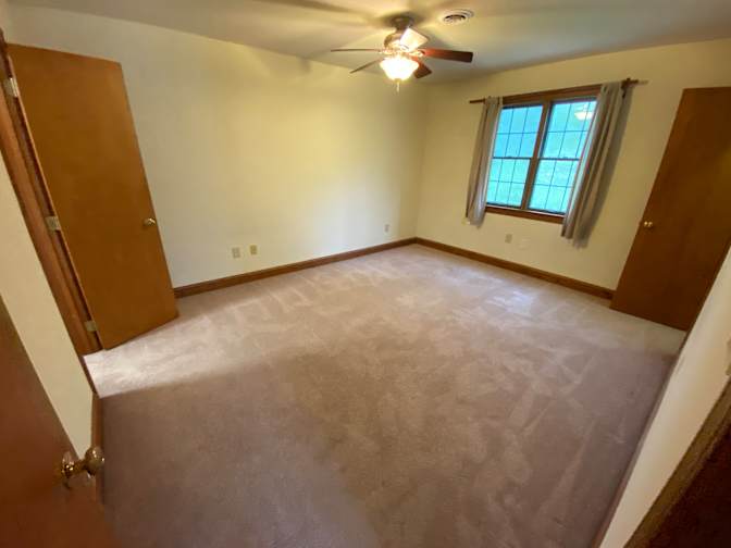 Alcove Rooms's room