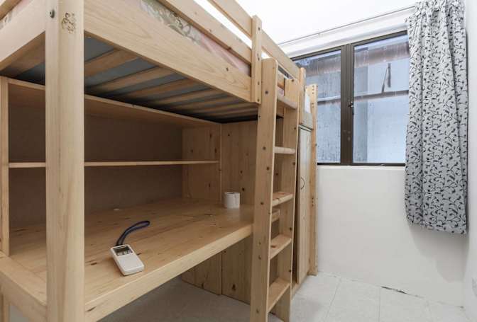 Roomy's room