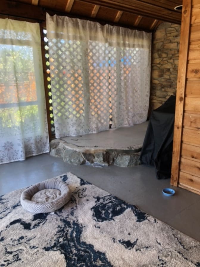 V's room