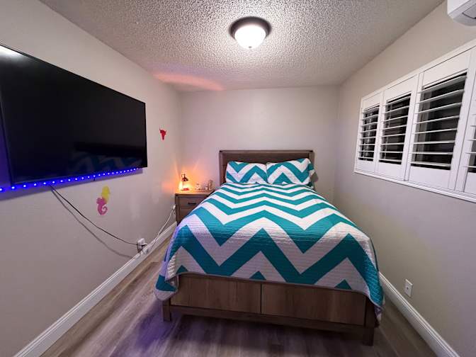 Leticia's room