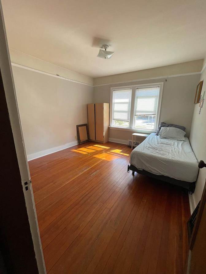 Isabelle's room