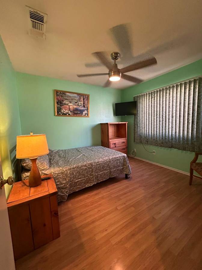 Ricardo's room