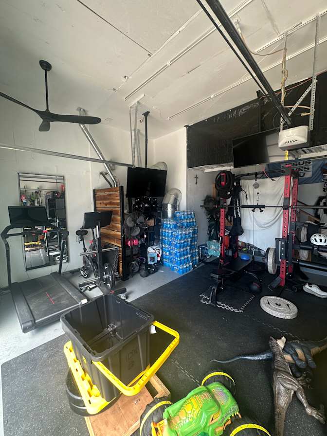Darek Newble's room