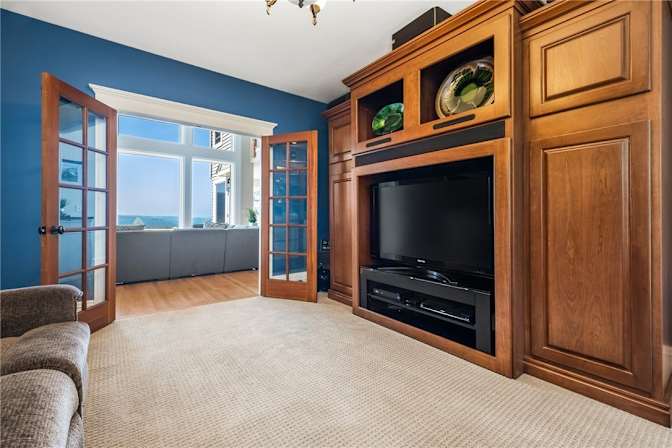 Kyle's room