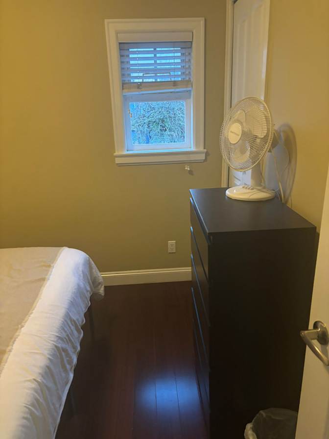 JOSELIN CHAN LOPEZ's room