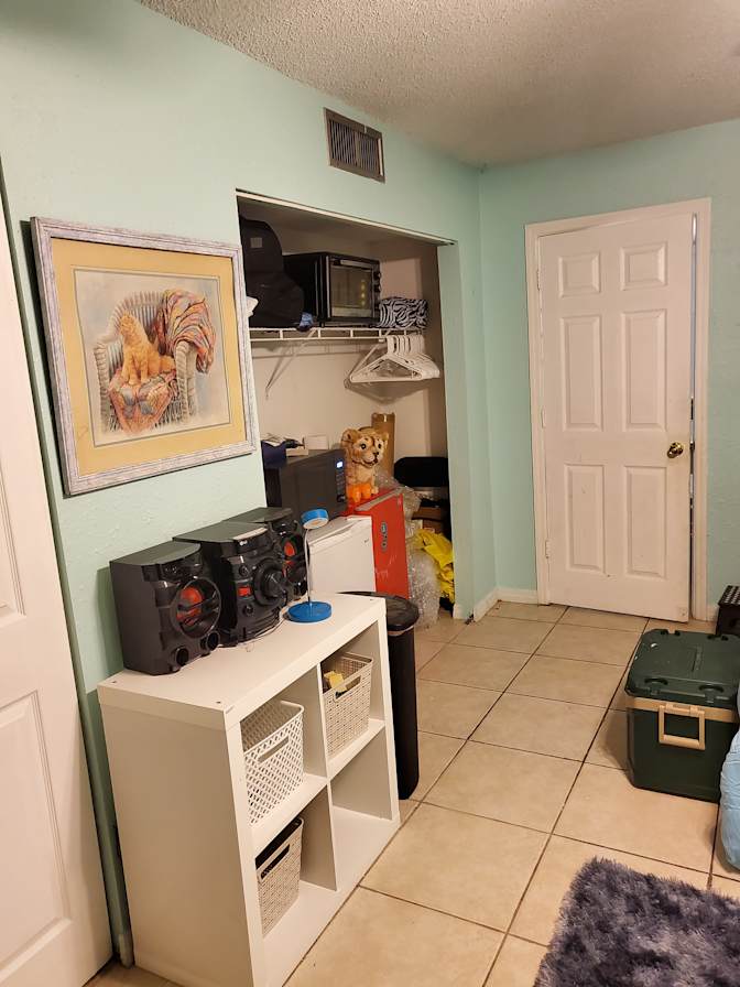 Jan's room