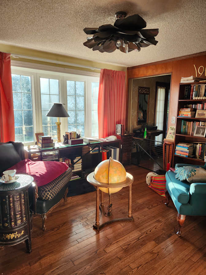 Saundra's room