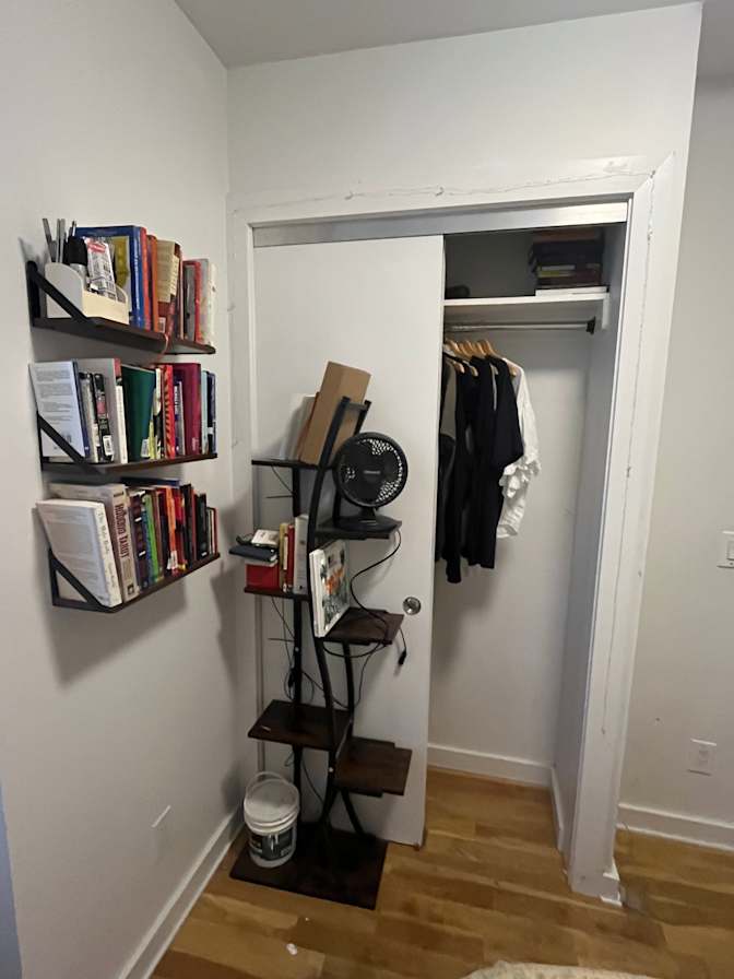 Melissa Bongarzone's room