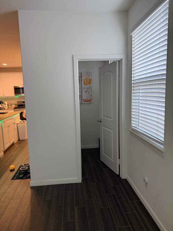 Mo's room