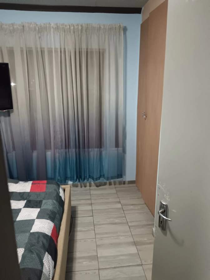 André's room