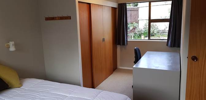 Jeff Lummis's room